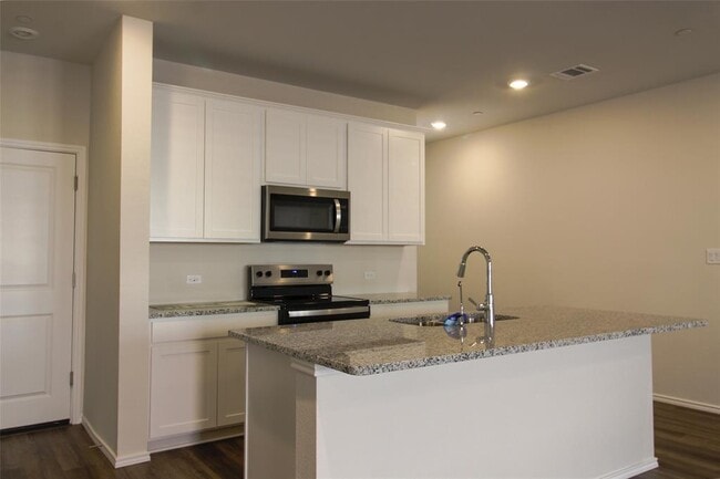 Building Photo - 12810 Siena Vlg Ln