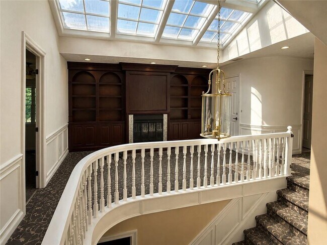 Building Photo - 4225 Friar Tuck Ln