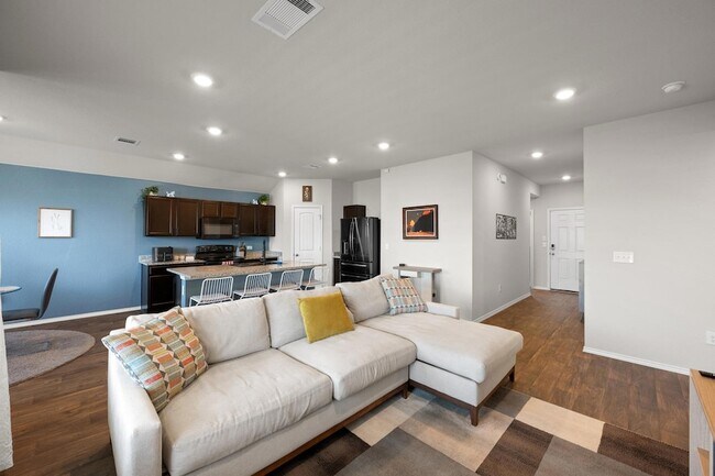 Building Photo - 15108 Siberian Elm Ln