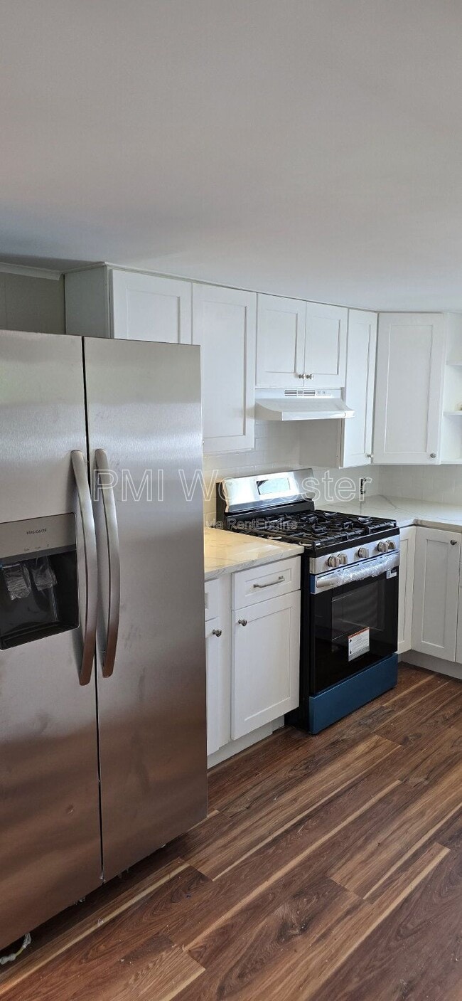 Building Photo - 17 Washington St