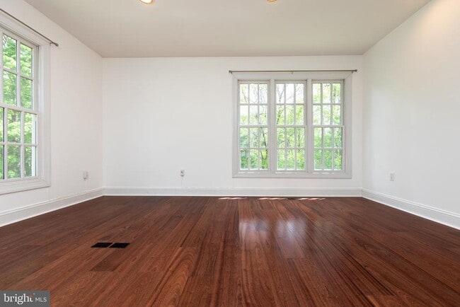 Building Photo - 13039 Glen Mill Rd