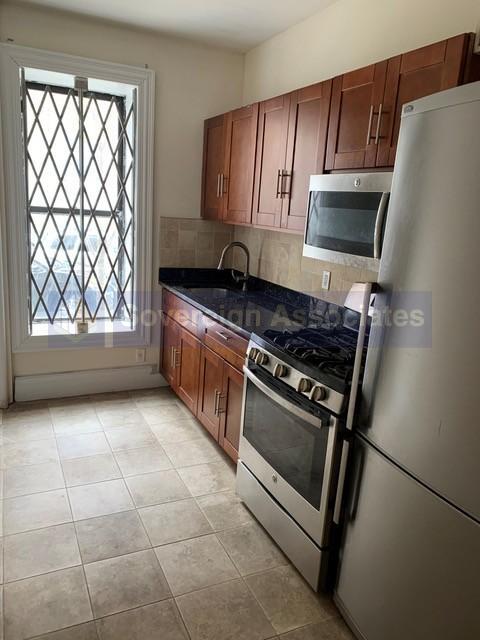 Building Photo - 631 Edgecombe Ave