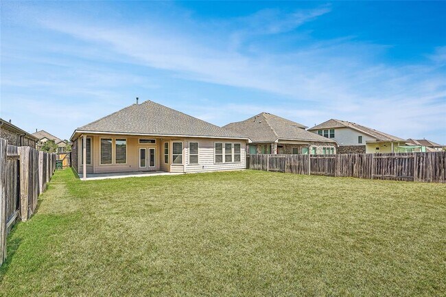 Building Photo - 213 Blue Waterleaf Ln