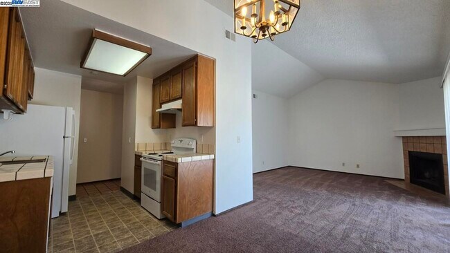 Building Photo - 6318 Joaquin Murieta Ave