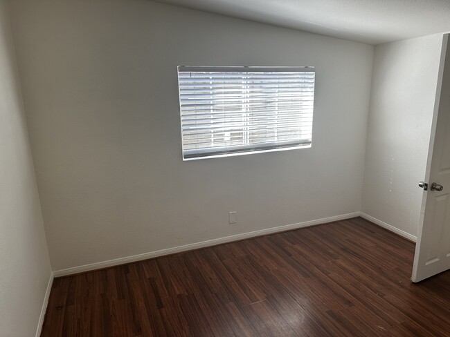Building Photo - 4609 W 172nd St
