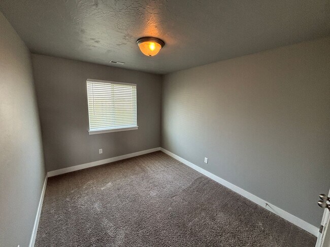 Building Photo - 5169 E Moonlight Ln