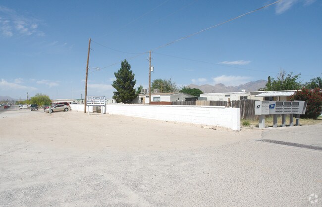 Primary Photo - La Cholla Mobile Home Park