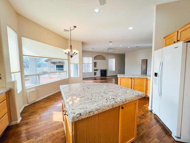 Building Photo - TOWNHOME - CORNVILLE - 55+ COMMUNITY INTHE VILLAS AT VERDE SANTA FE