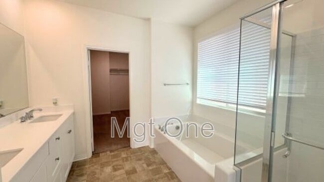 Building Photo - 28777 Outlaw Wy