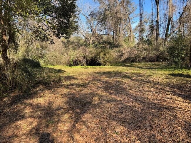 Building Photo - 1728 Tew Dr