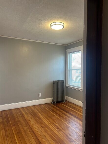 Building Photo - 21 Walter St