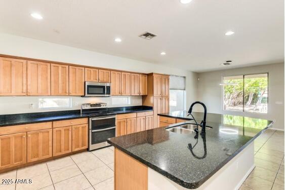 Building Photo - 2044 E Firestone Dr