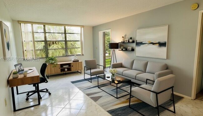 Building Photo - 9430 Tangerine Pl