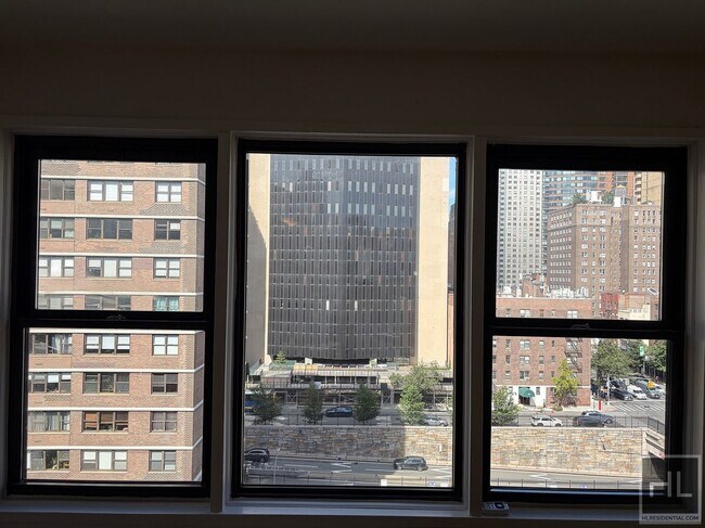 Building Photo - EAST 36 STREET