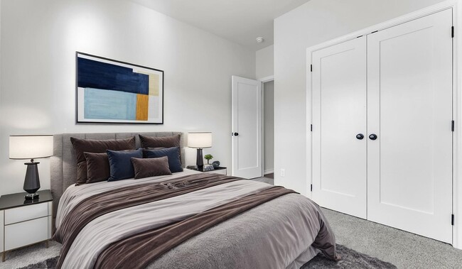 Building Photo - 115 Primrose Ln