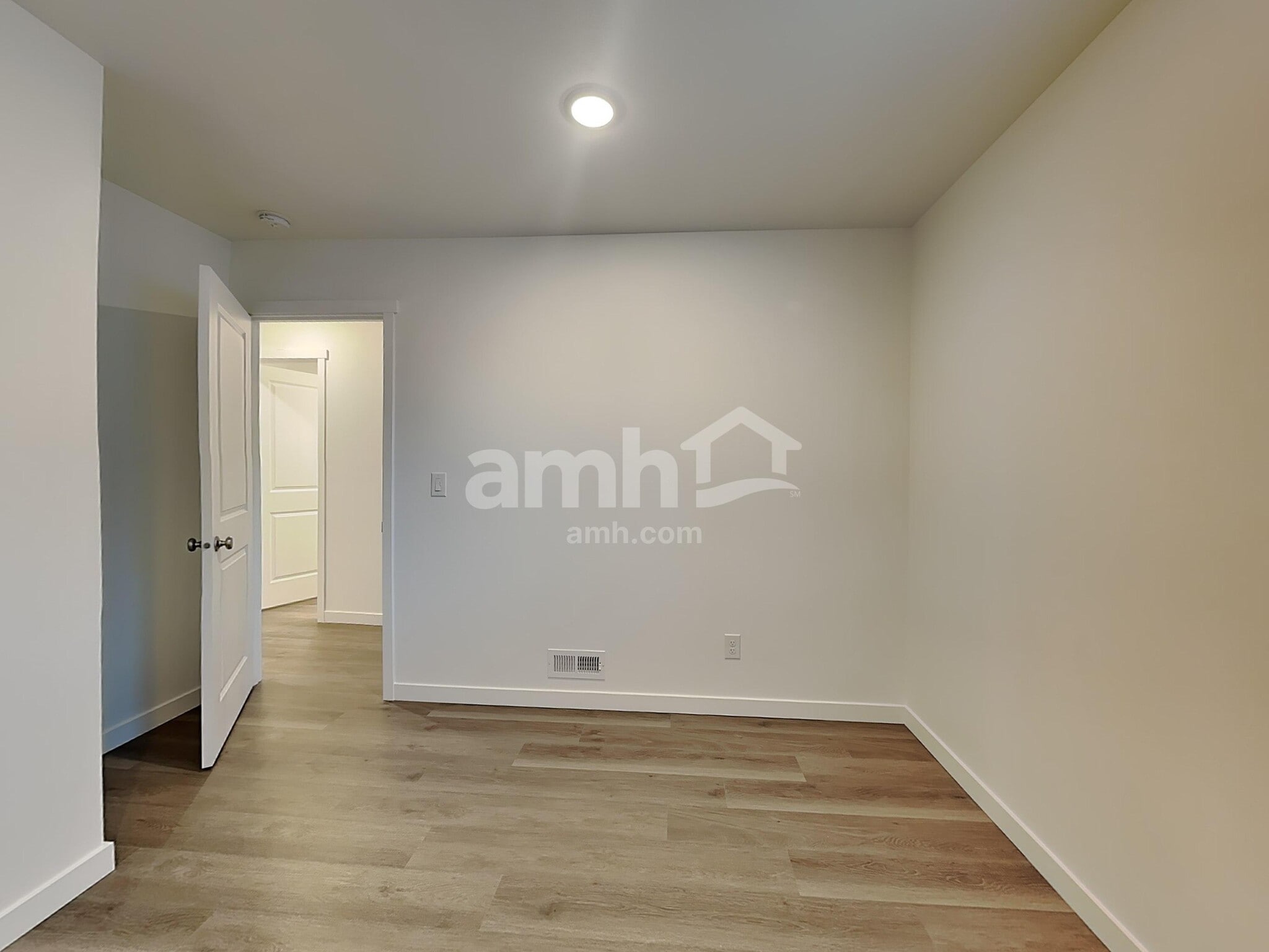 Building Photo - 5020 Washington St SE