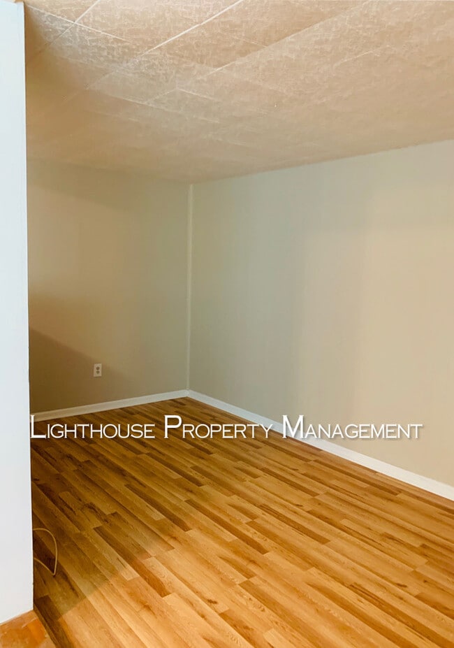 Building Photo - Beautifully Remodeled 3-Bedroom Home in Desirable Arlington!