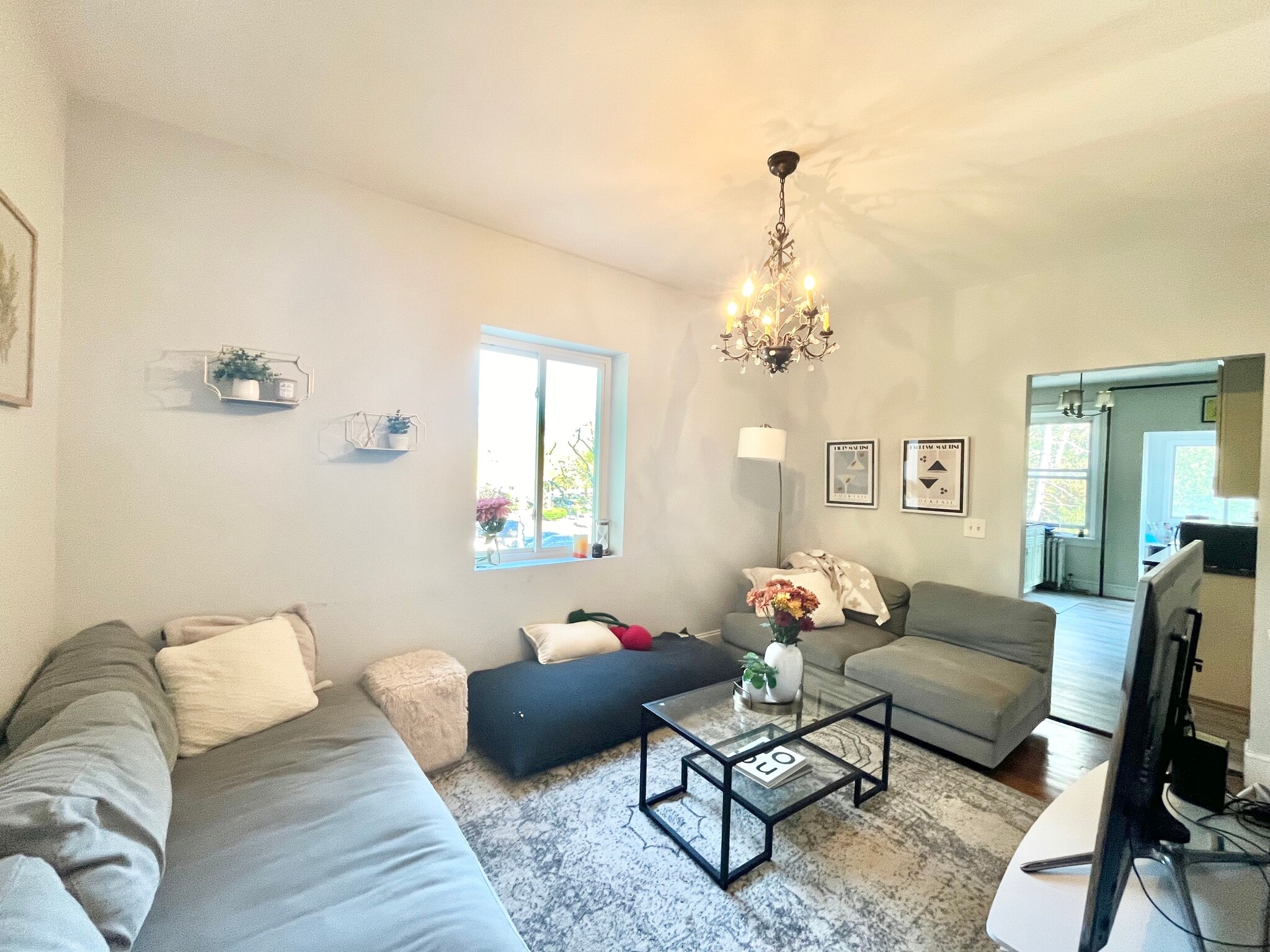 Building Photo - 11 Babcock St