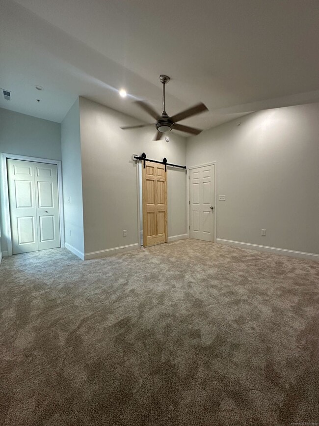 Building Photo - 1085 Whalley Ave