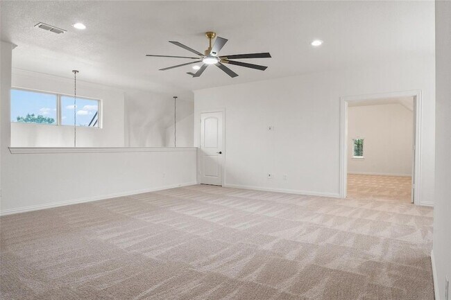 Building Photo - 2820 Annandale Dr