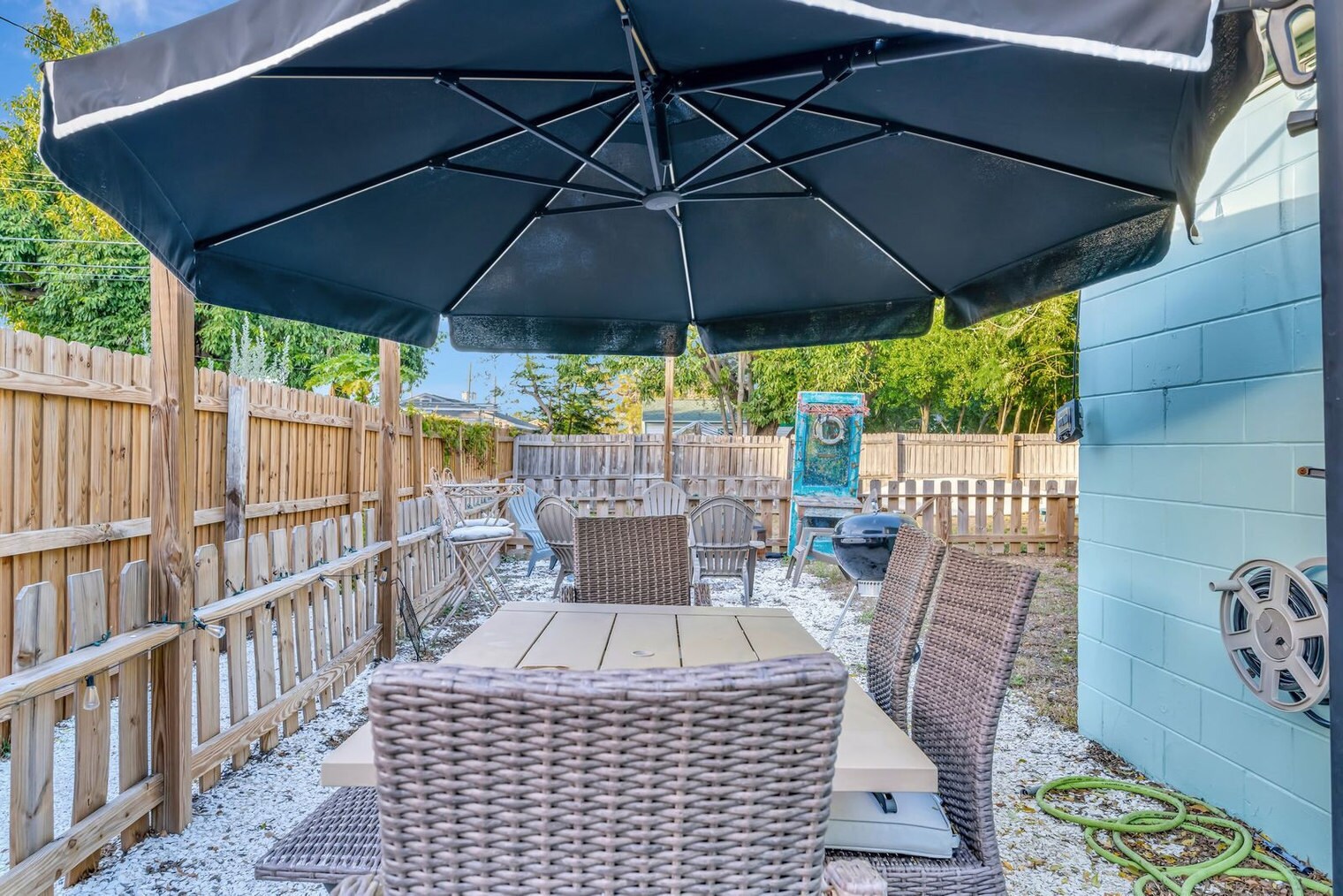 Building Photo - 5025 9th Ave S