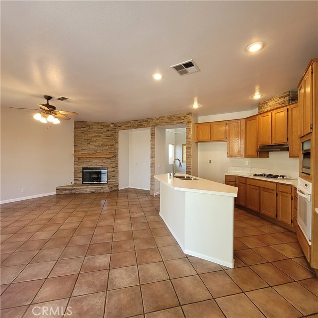 Building Photo - 31420 Congressional Dr