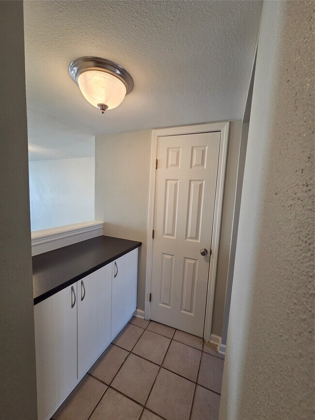 Building Photo - 217 Church St