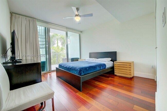 Building Photo - 1577 Bay 201 Bay