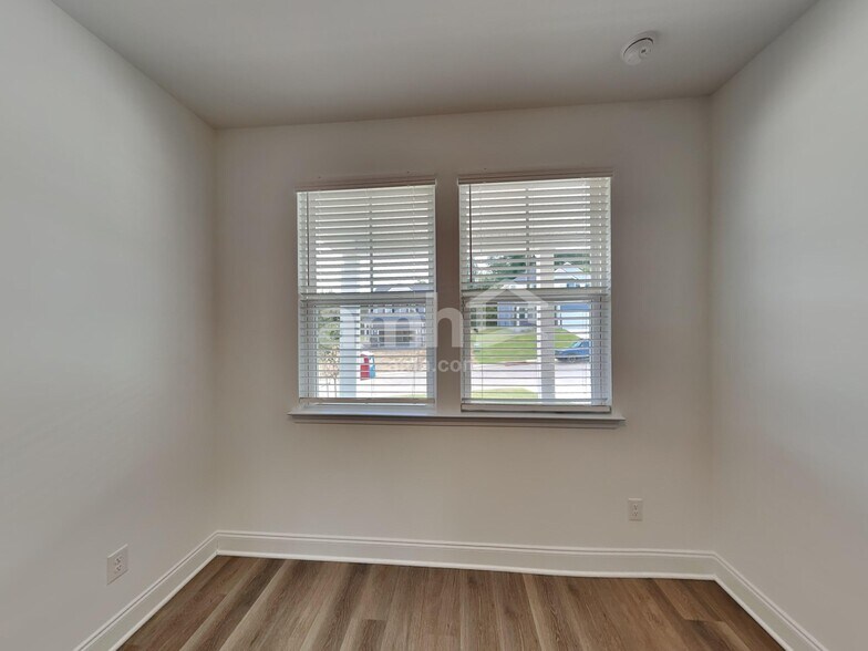 Building Photo - 215 Gershon Wy
