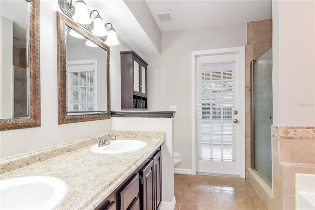 Building Photo - 2219 Glen Mist Dr