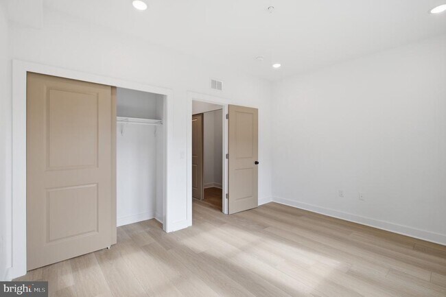 Building Photo - 2503 N 12th St