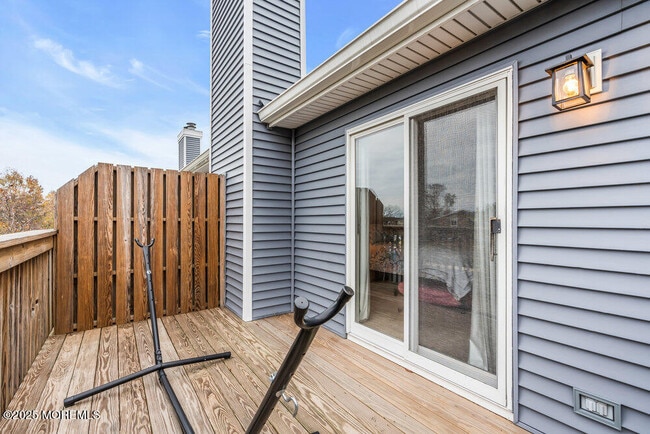 Building Photo - 29 Shore Dr