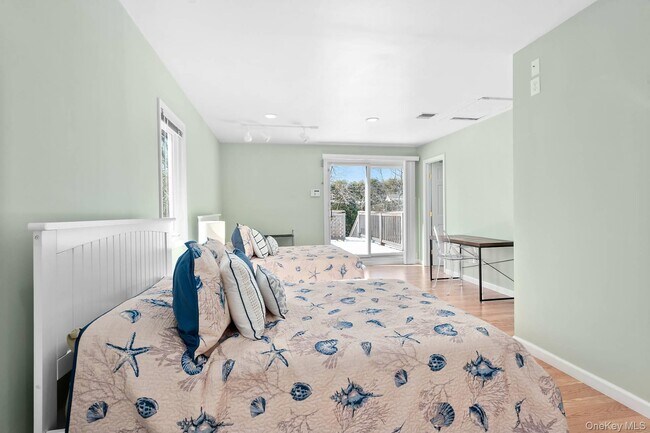 Building Photo - 13 Buttercup Ln