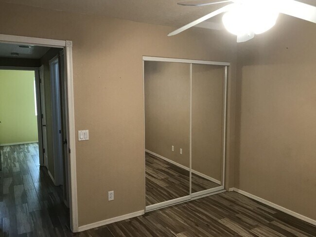 Building Photo - 2315 Flagship Dr