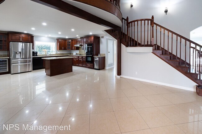 Primary Photo - 5 br, 3 bath House - 12552 Eckleson Street