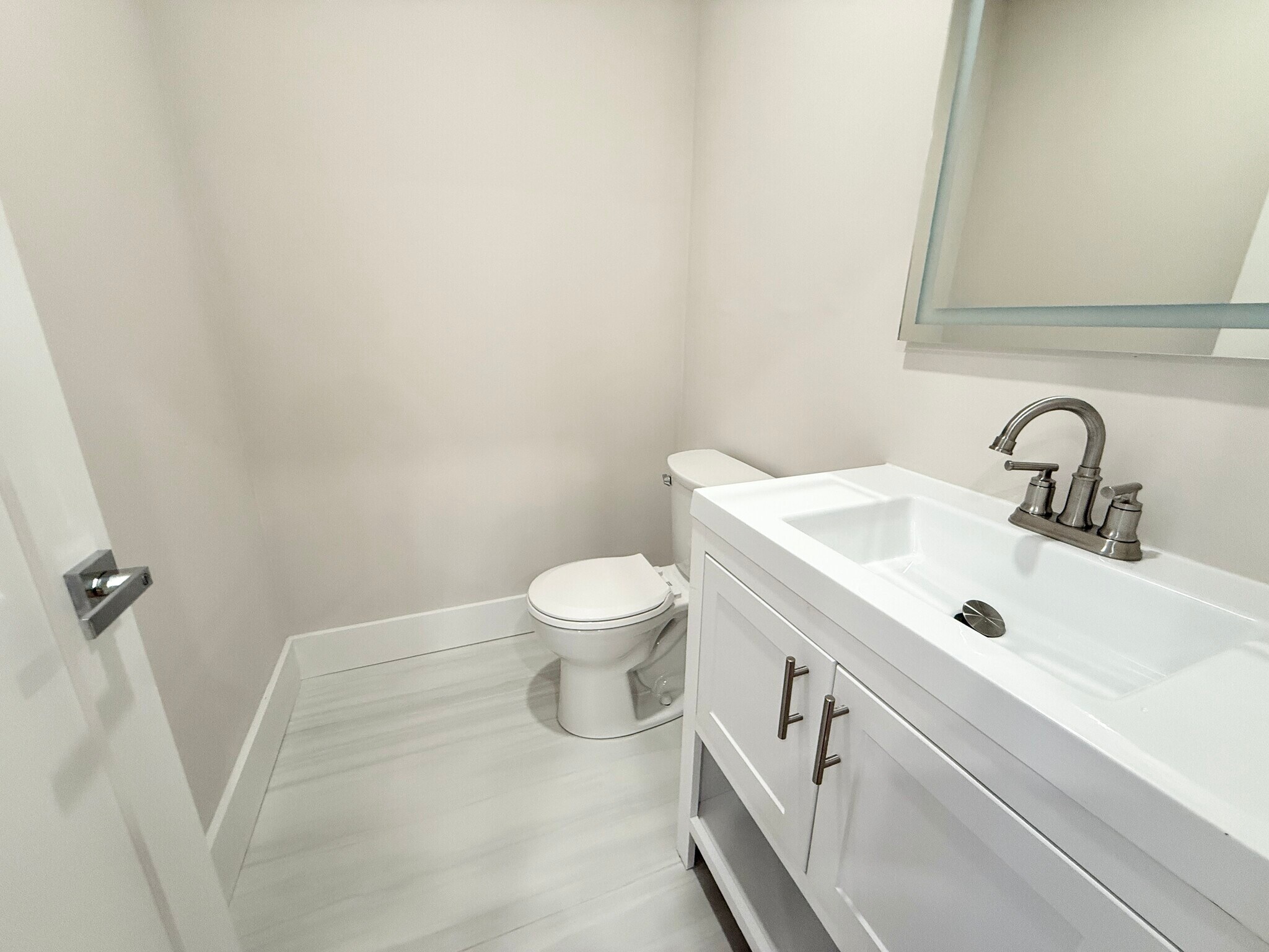 Building Photo - 32 Raven St