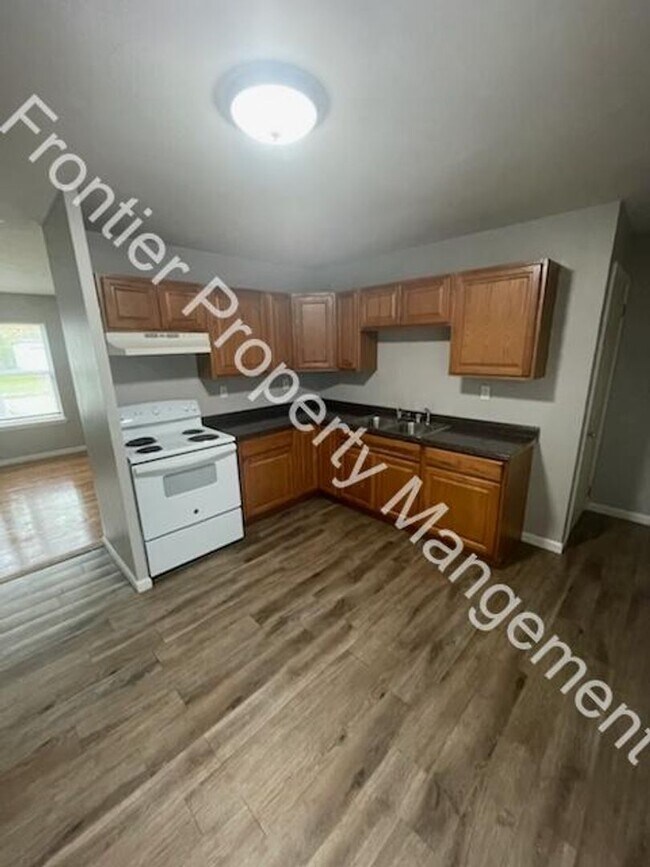 Building Photo - 2Bed 1 Bath Home in Spanish Lake, MO - Per...