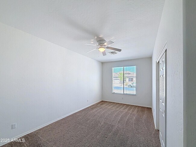 Building Photo - 14437 W Lexington Ave