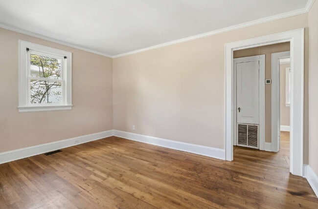 Building Photo - Charming 2-Bed/1 Bath Home Near NC State University