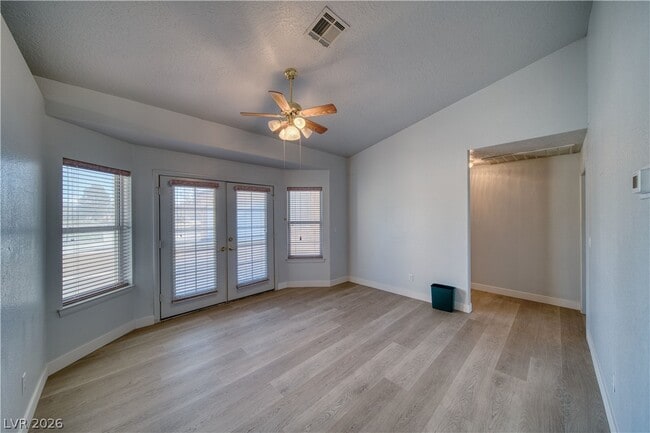 Building Photo - 3000 Pebble Beach Ave