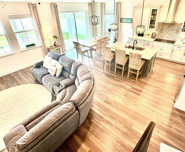 Building Photo - 2572 Gold Dust Dr