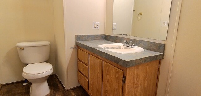 Building Photo - *** Very Nice *** 3 Bed 2 Bath remodel Modular house