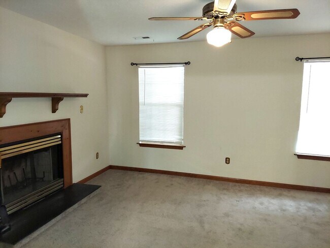 Building Photo - MAGRUDER HEIGHTS