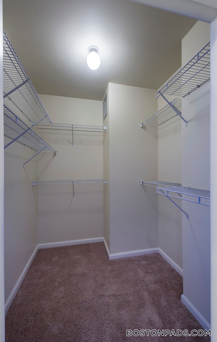 Building Photo - 311 Lowell St