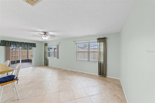 Building Photo - 4243 Chipmunk Dr