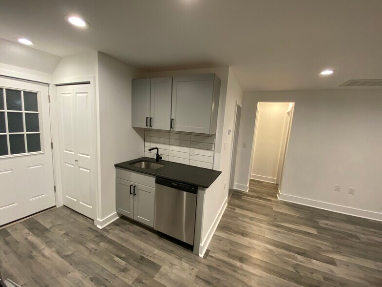 Building Photo - 3407 Adams Ave