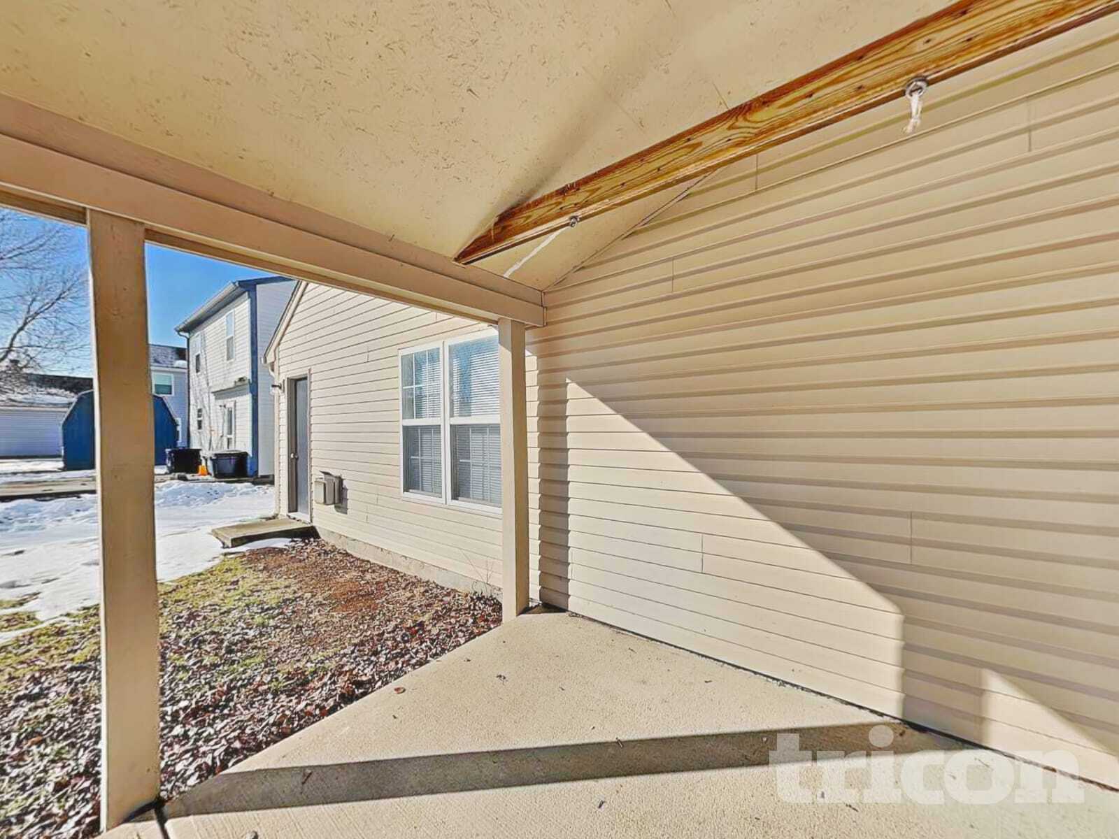 Building Photo - 614 Eastpointe Dr