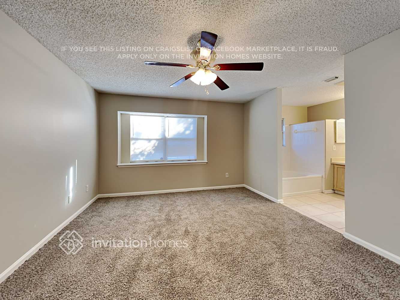 Building Photo - 3405 Charmont Dr