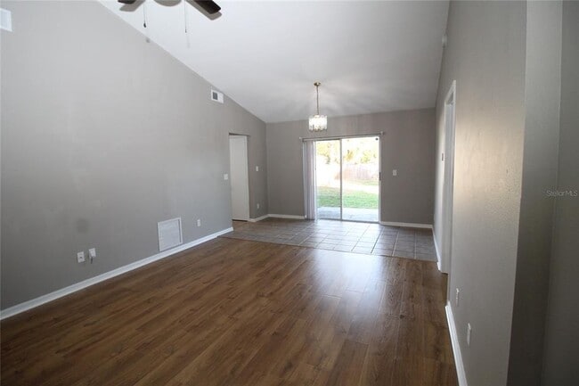 Building Photo - 903 S Disston Ave