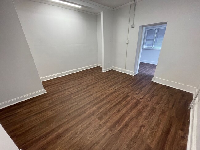 Building Photo - OFFICE SPACE AVAILABLE
